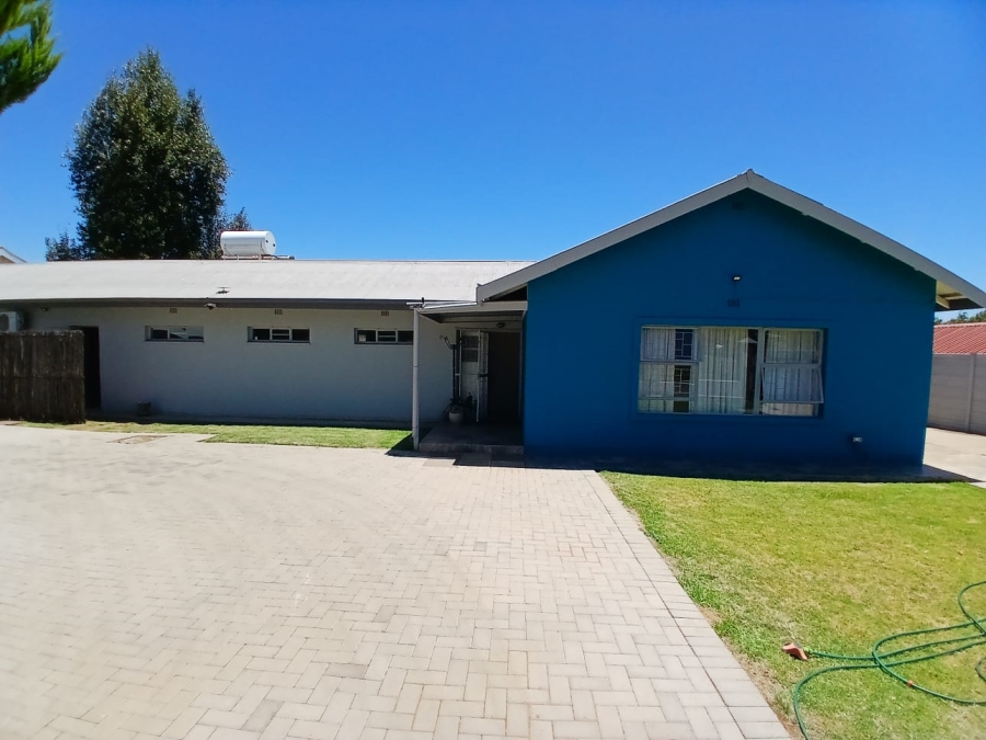 To Let 3 Bedroom Property for Rent in Universitas Free State